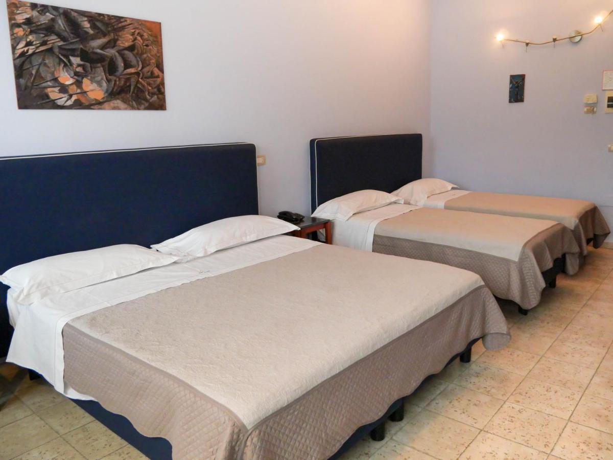 Hotel Saint Joseph Salerno Esterno foto