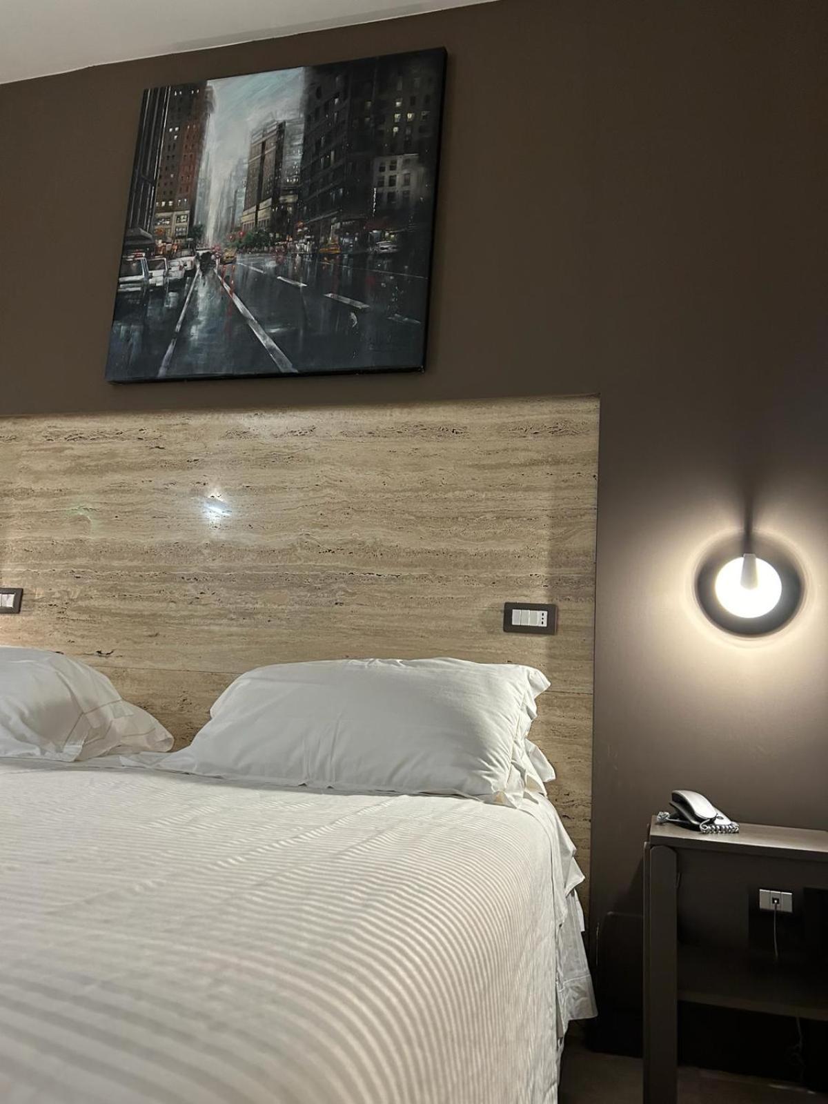 Hotel Saint Joseph Salerno Esterno foto