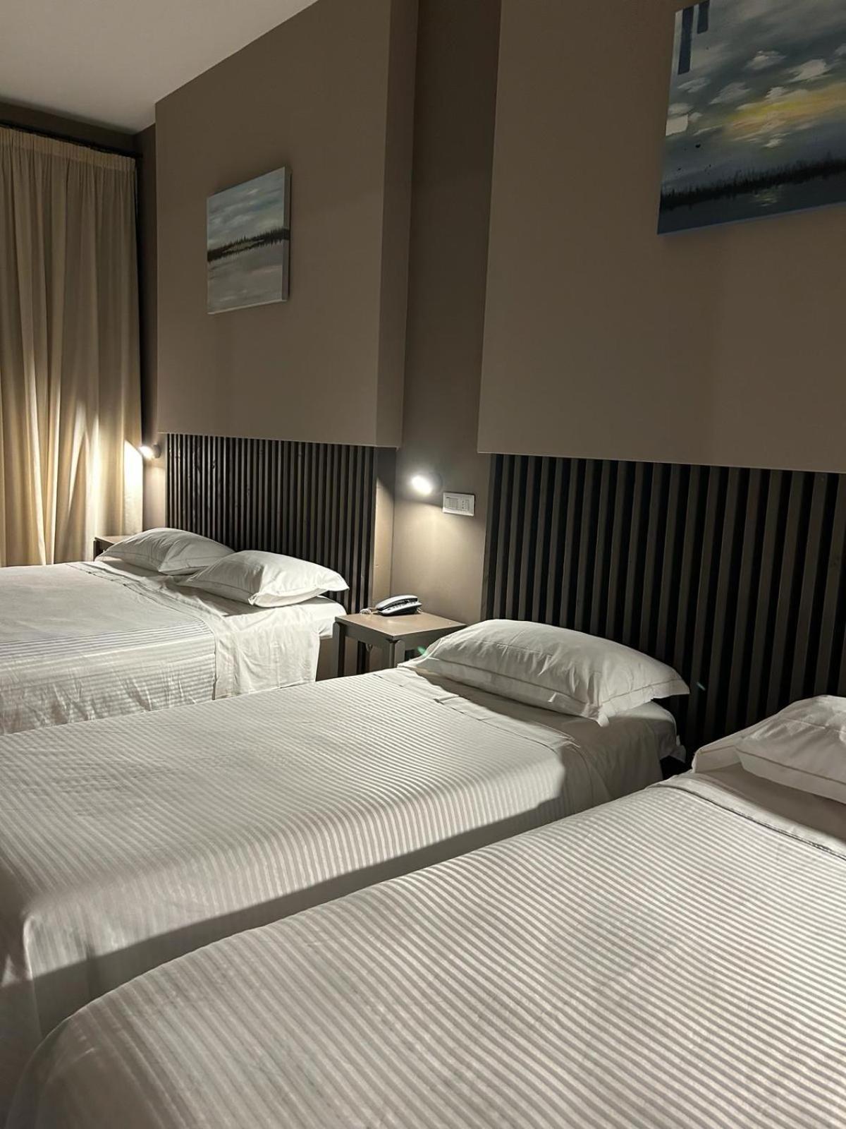 Hotel Saint Joseph Salerno Esterno foto