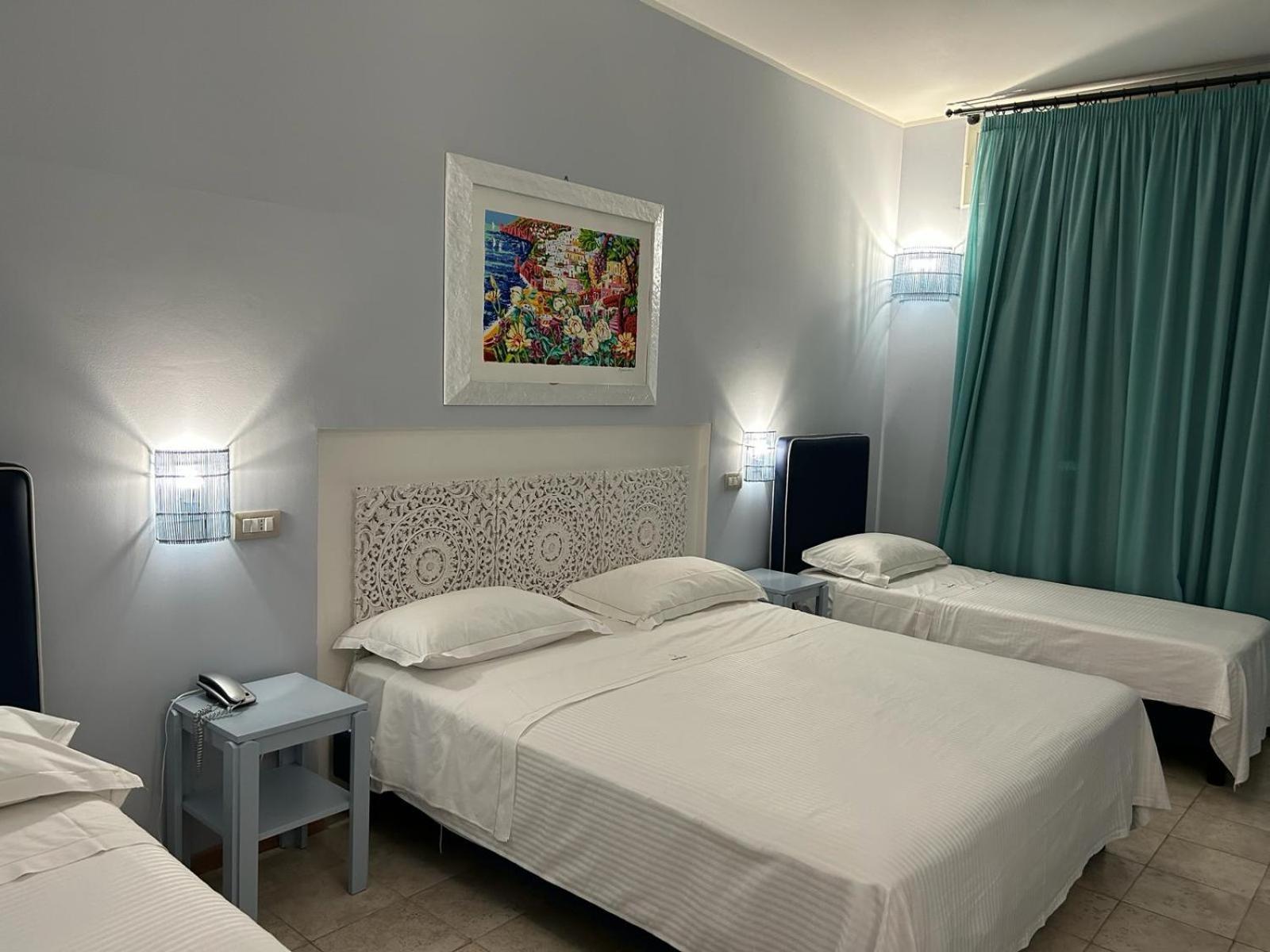 Hotel Saint Joseph Salerno Esterno foto