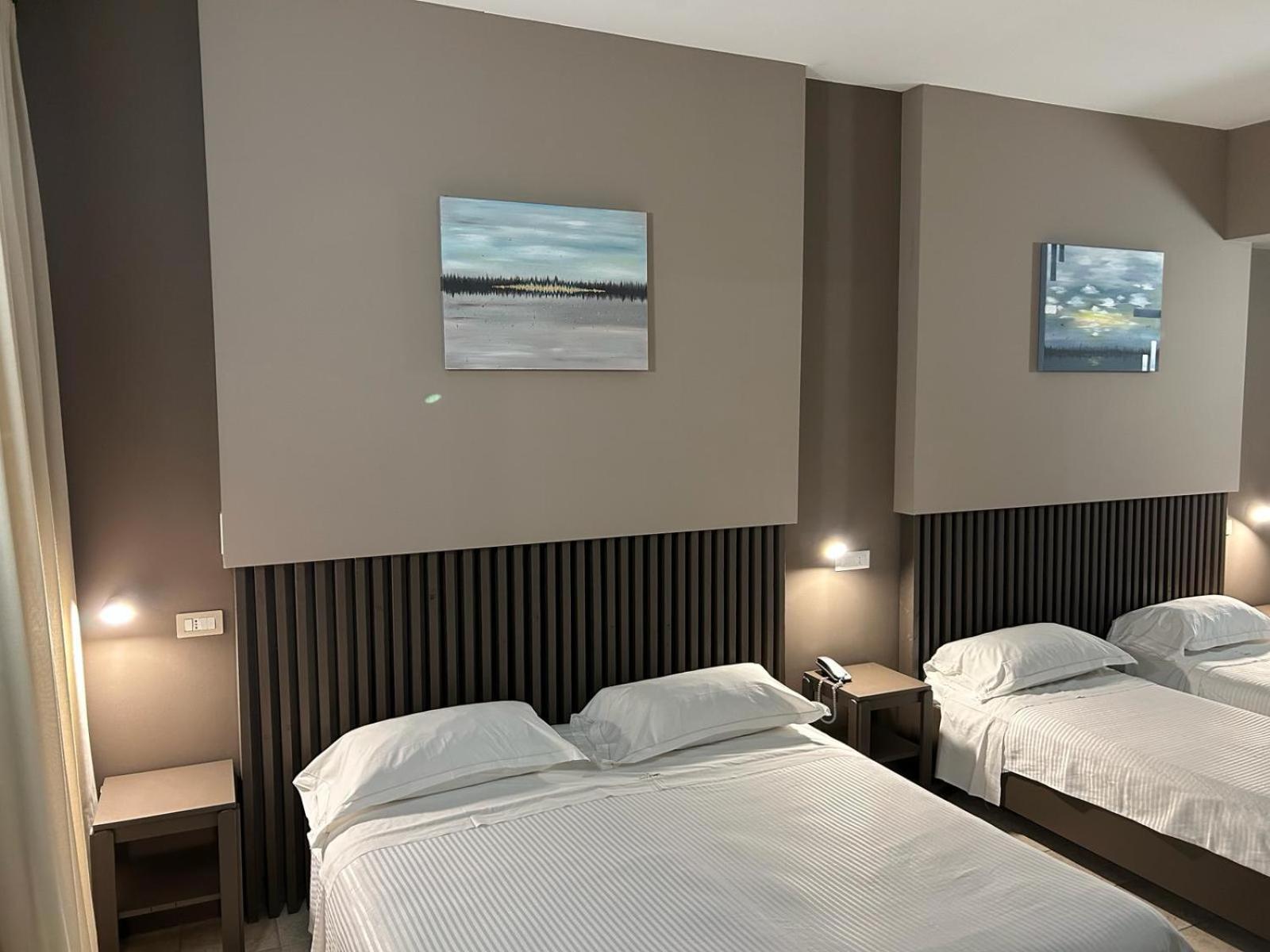 Hotel Saint Joseph Salerno Esterno foto