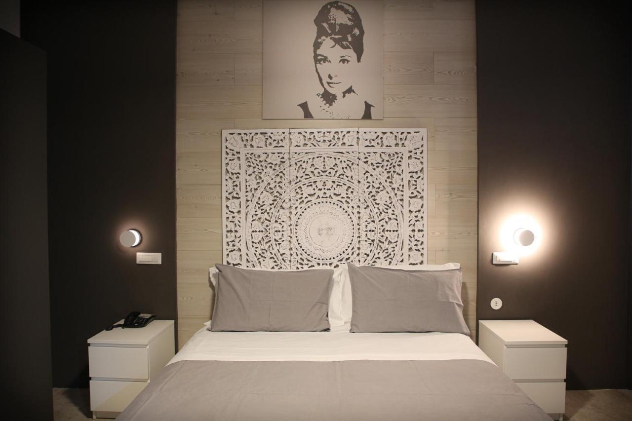 Hotel Saint Joseph Salerno Esterno foto